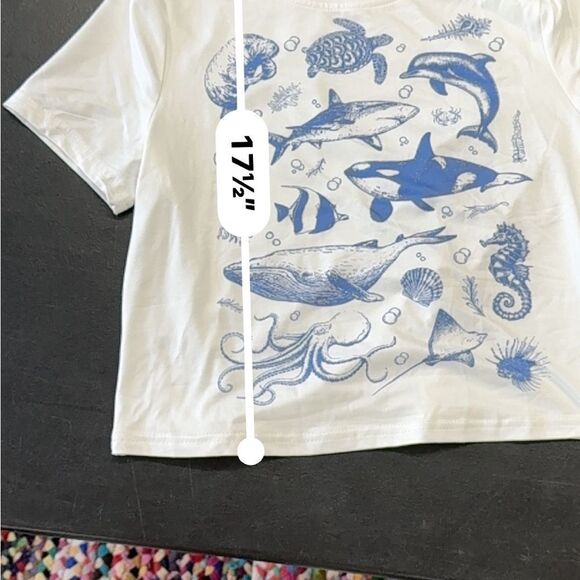 Blue and White Marine Life cropped fitted T-Shirt- size M - Picture 5 of 9